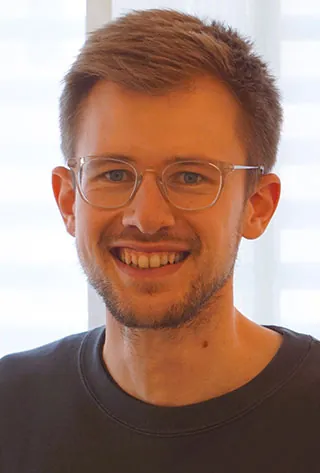Dr. Rasmus Verst
